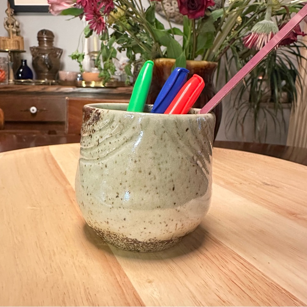 Upcycled Anthropologie Snowfall Candle Vessel - Neutral Ceramic Pen Cup - Picture 3 of 11